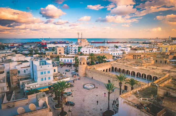 Tunisia to Hold Regional Employment Events Offering 4,000 Jobs in the Tourism Sector
